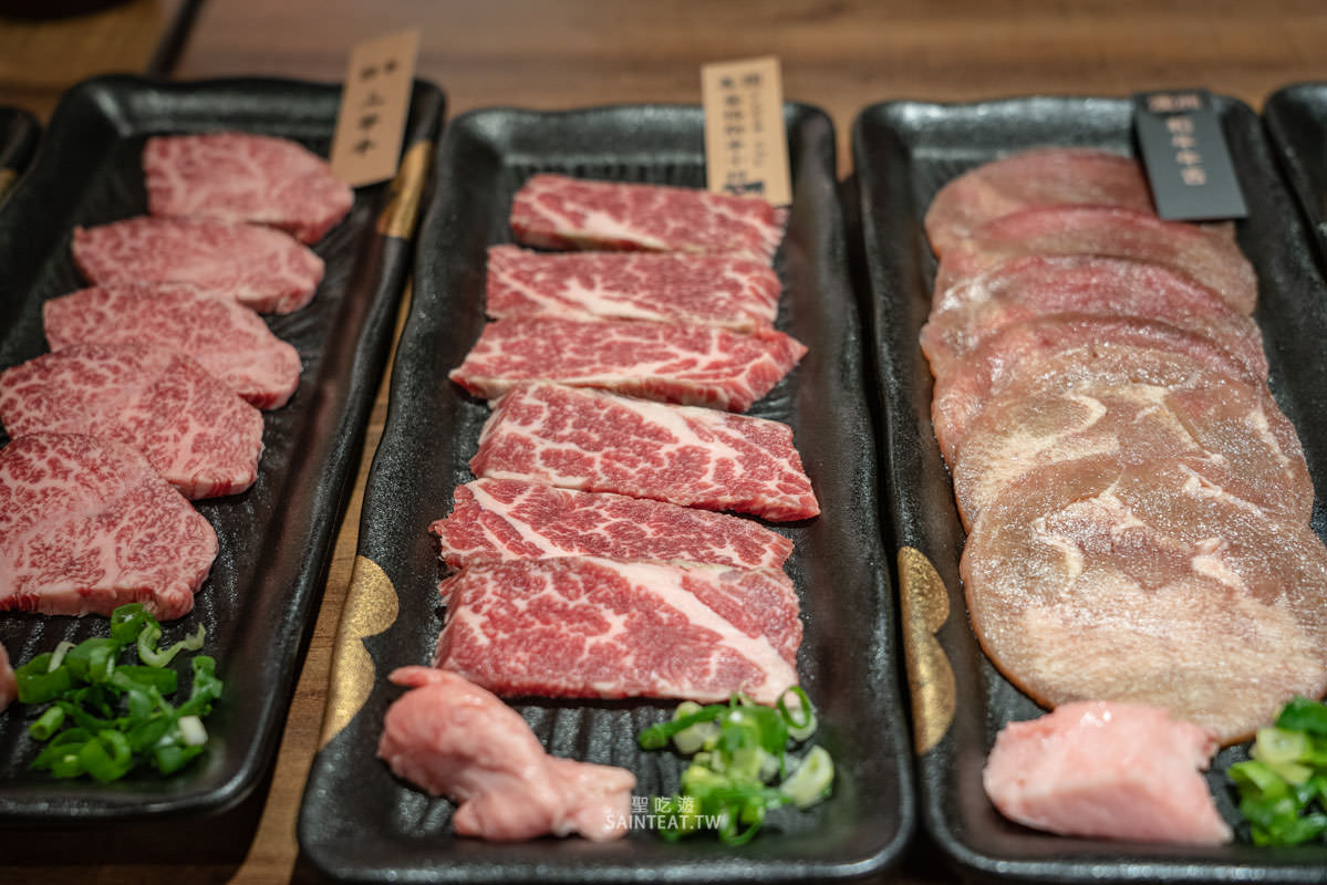 東港強 和牛 燒肉 芝山店》天母士林燒烤｜肉品不錯，價格算合理，但烤盤失敗很難烤，真的有人覺得這個烤盤好用嗎？