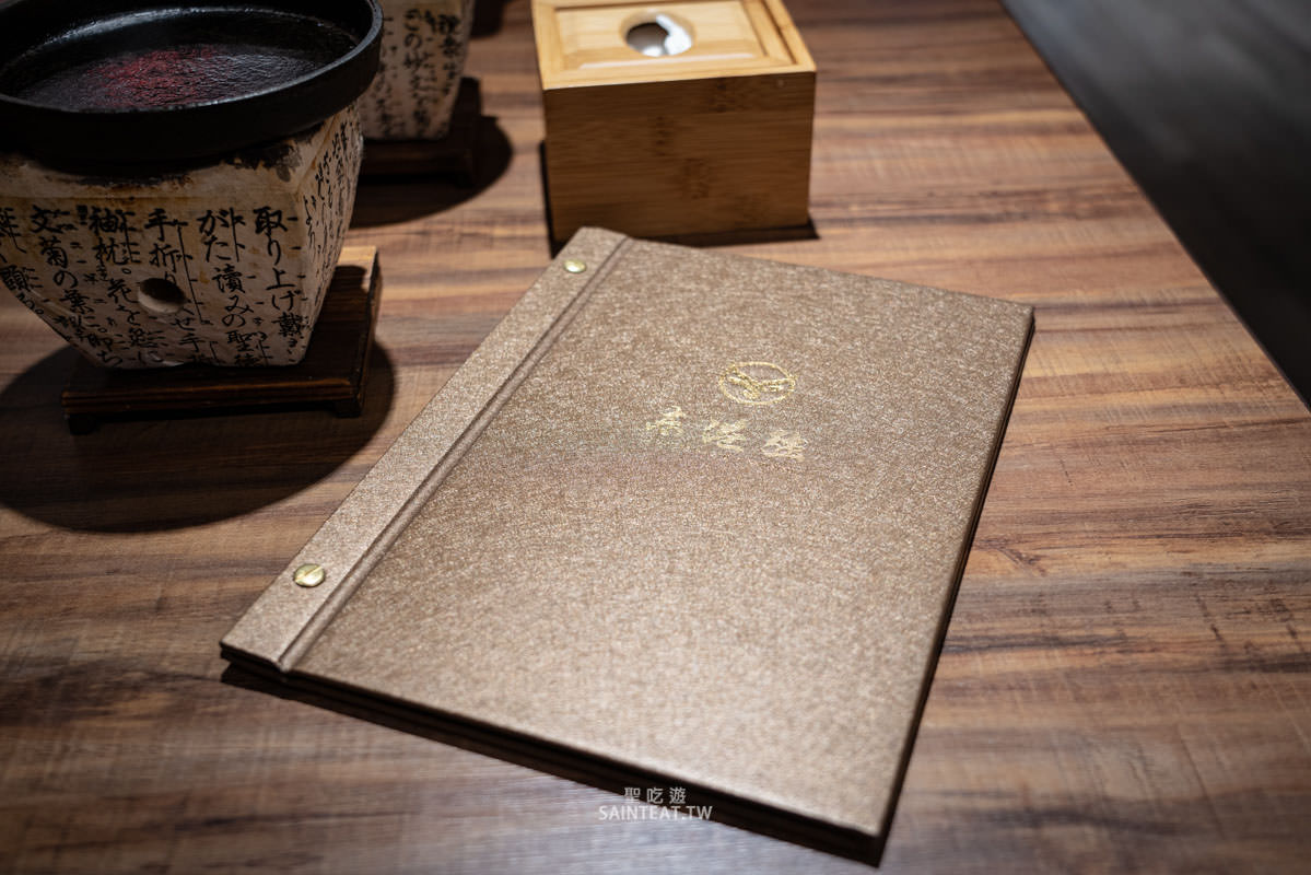 東港強 和牛 燒肉 芝山店》天母士林燒烤｜肉品不錯，價格算合理，但烤盤失敗很難烤，真的有人覺得這個烤盤好用嗎？