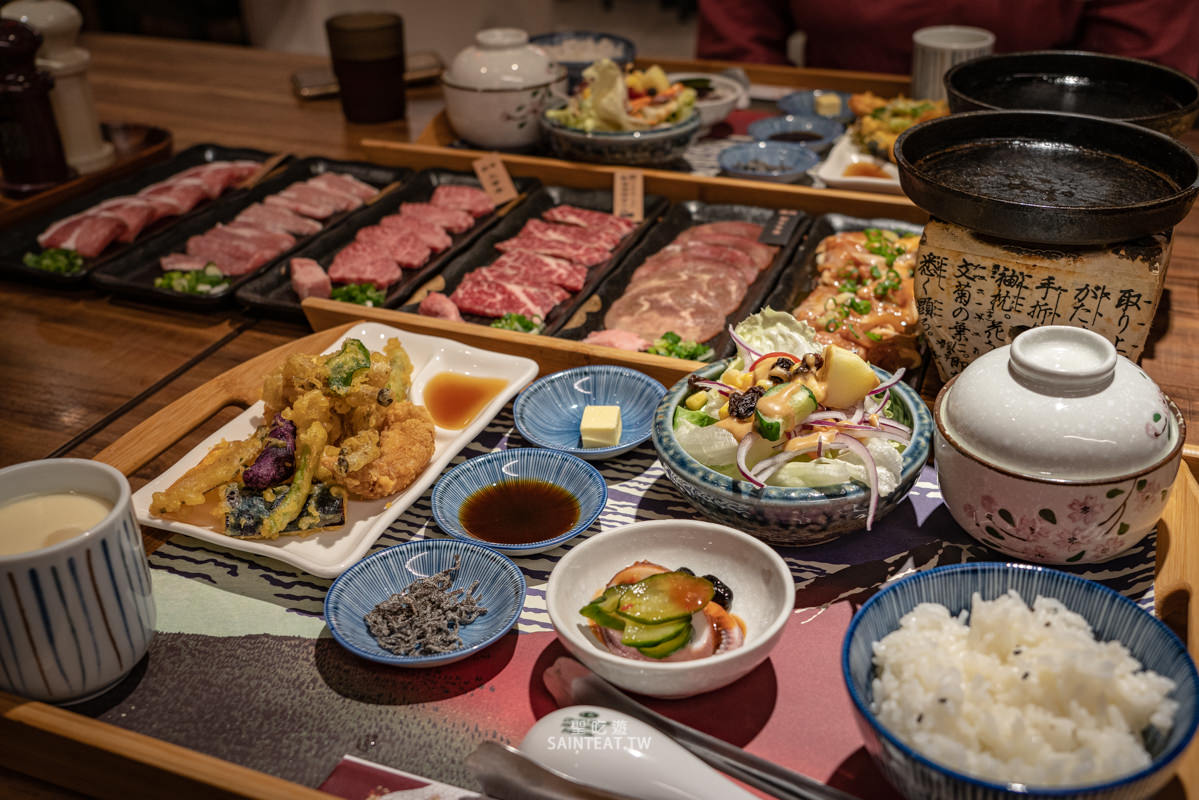東港強 和牛 燒肉 芝山店》天母士林燒烤｜肉品不錯，價格算合理，但烤盤失敗很難烤，真的有人覺得這個烤盤好用嗎？