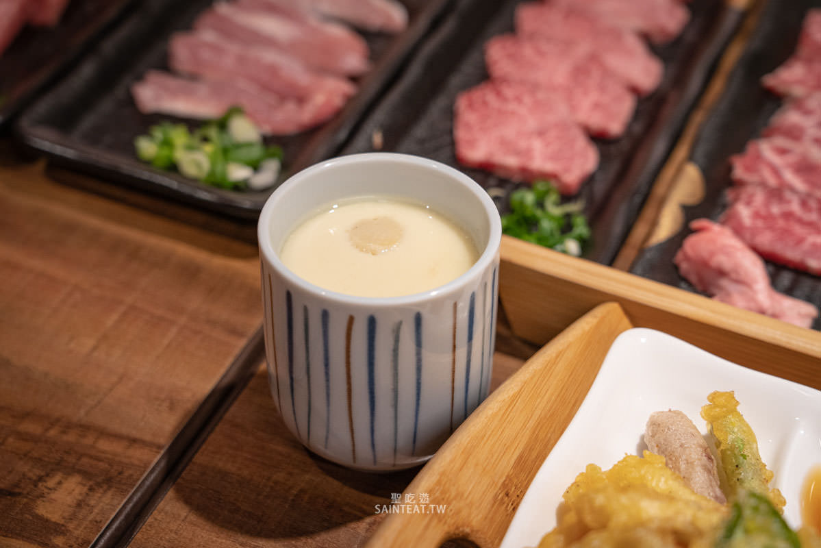 東港強 和牛 燒肉 芝山店》天母士林燒烤｜肉品不錯，價格算合理，但烤盤失敗很難烤，真的有人覺得這個烤盤好用嗎？