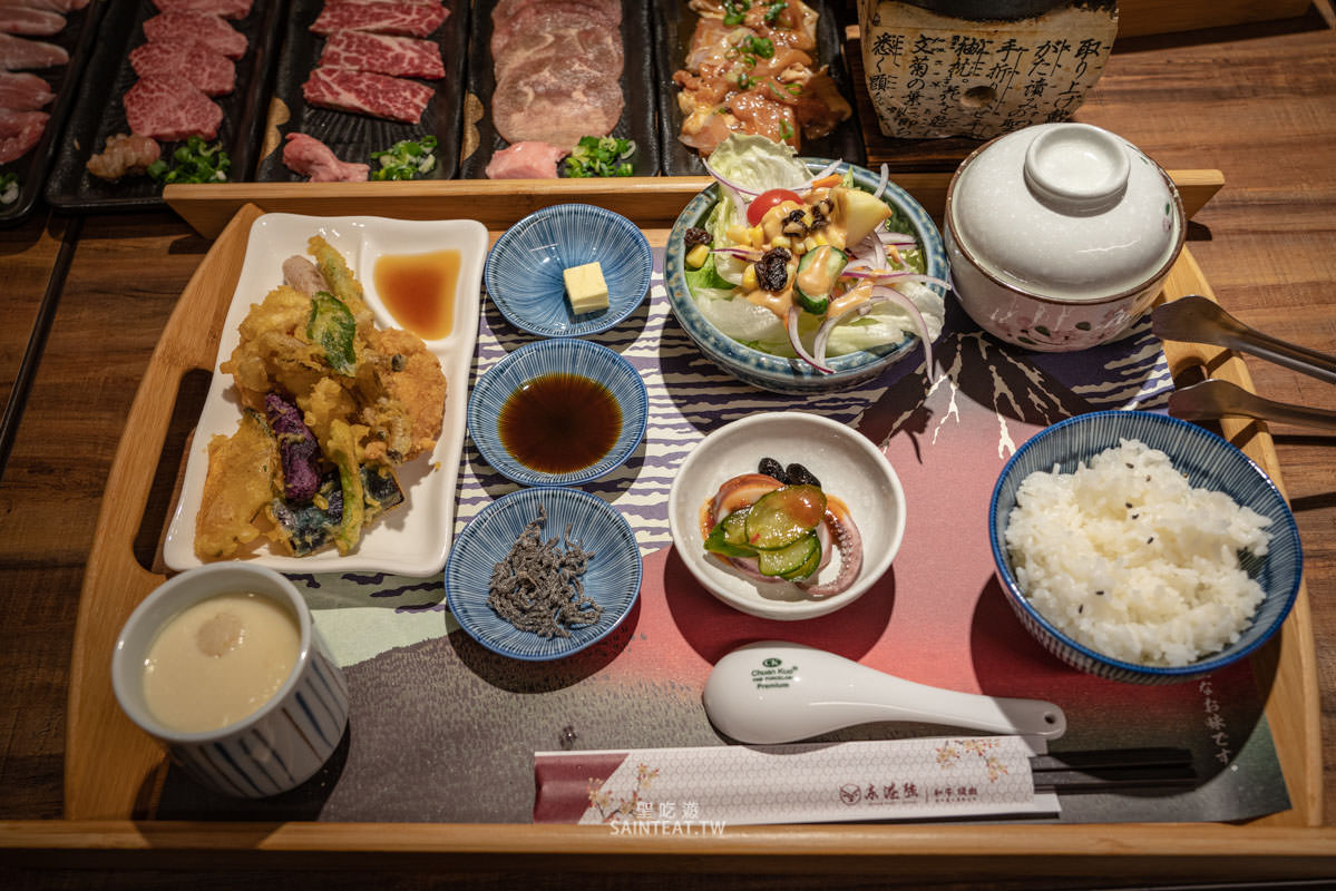 東港強 和牛 燒肉 芝山店》天母士林燒烤｜肉品不錯，價格算合理，但烤盤失敗很難烤，真的有人覺得這個烤盤好用嗎？