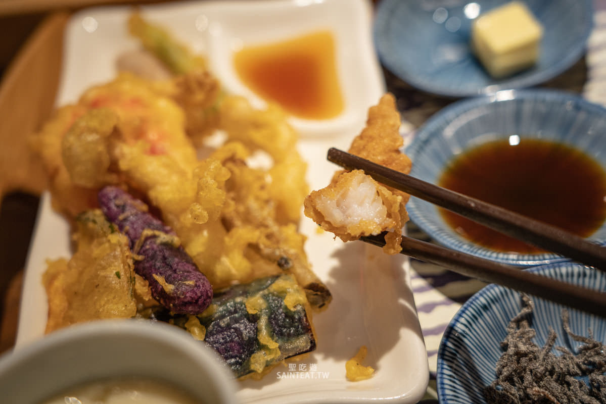 東港強 和牛 燒肉 芝山店》天母士林燒烤｜肉品不錯，價格算合理，但烤盤失敗很難烤，真的有人覺得這個烤盤好用嗎？