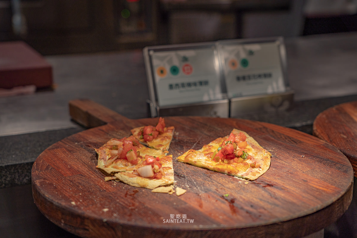 果然匯明曜店》素食吃到飽界霸主，連葷食者都覺得好吃！