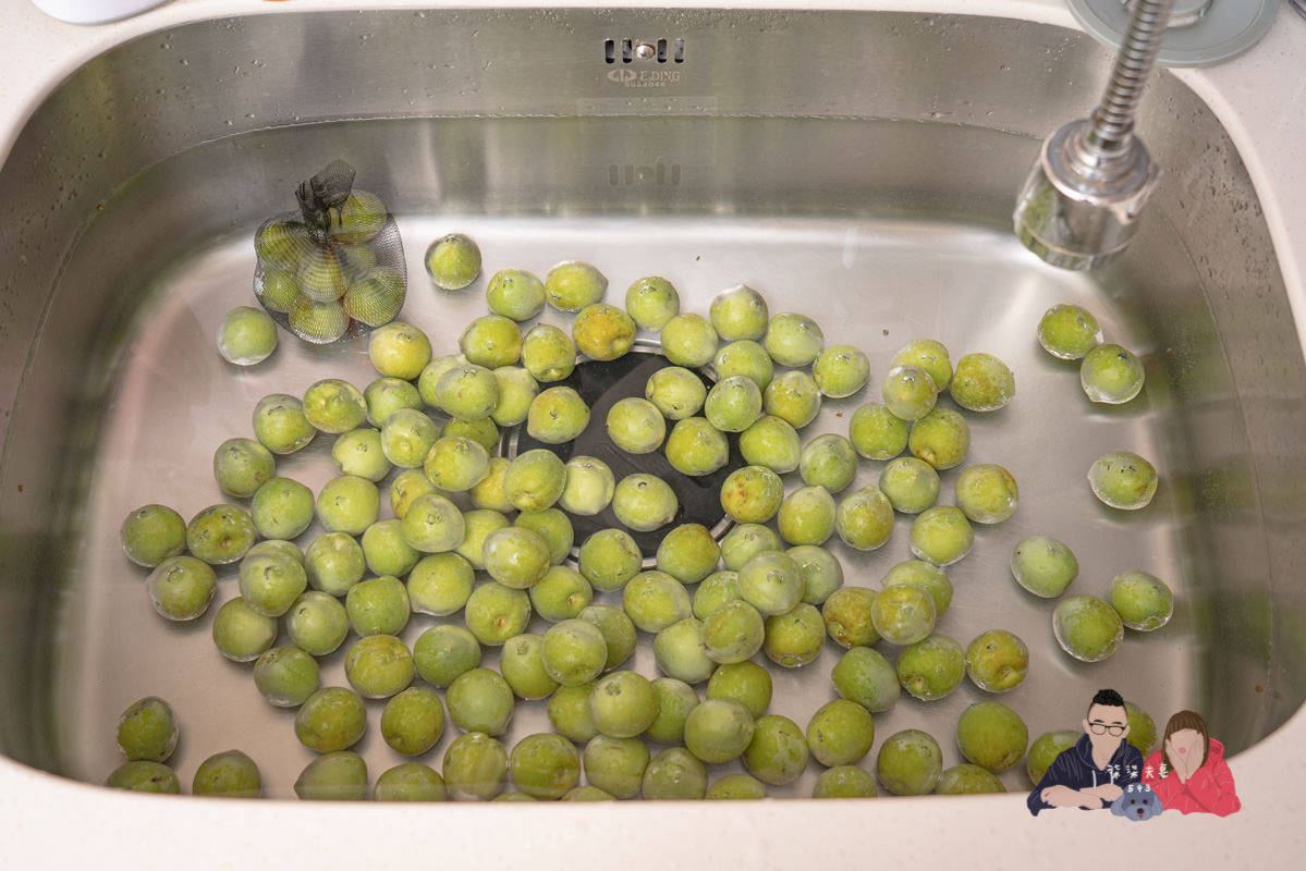 古法自釀梅酒》從無到有，不加一滴酒精的自製梅酒！