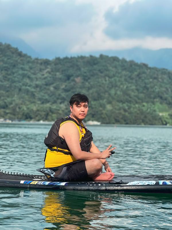 日月潭SUP推薦》樂晴SUP俱樂部｜幾百張堪比婚攝的單眼/空拍機照片送給妳～來日月潭必玩的立槳體驗！