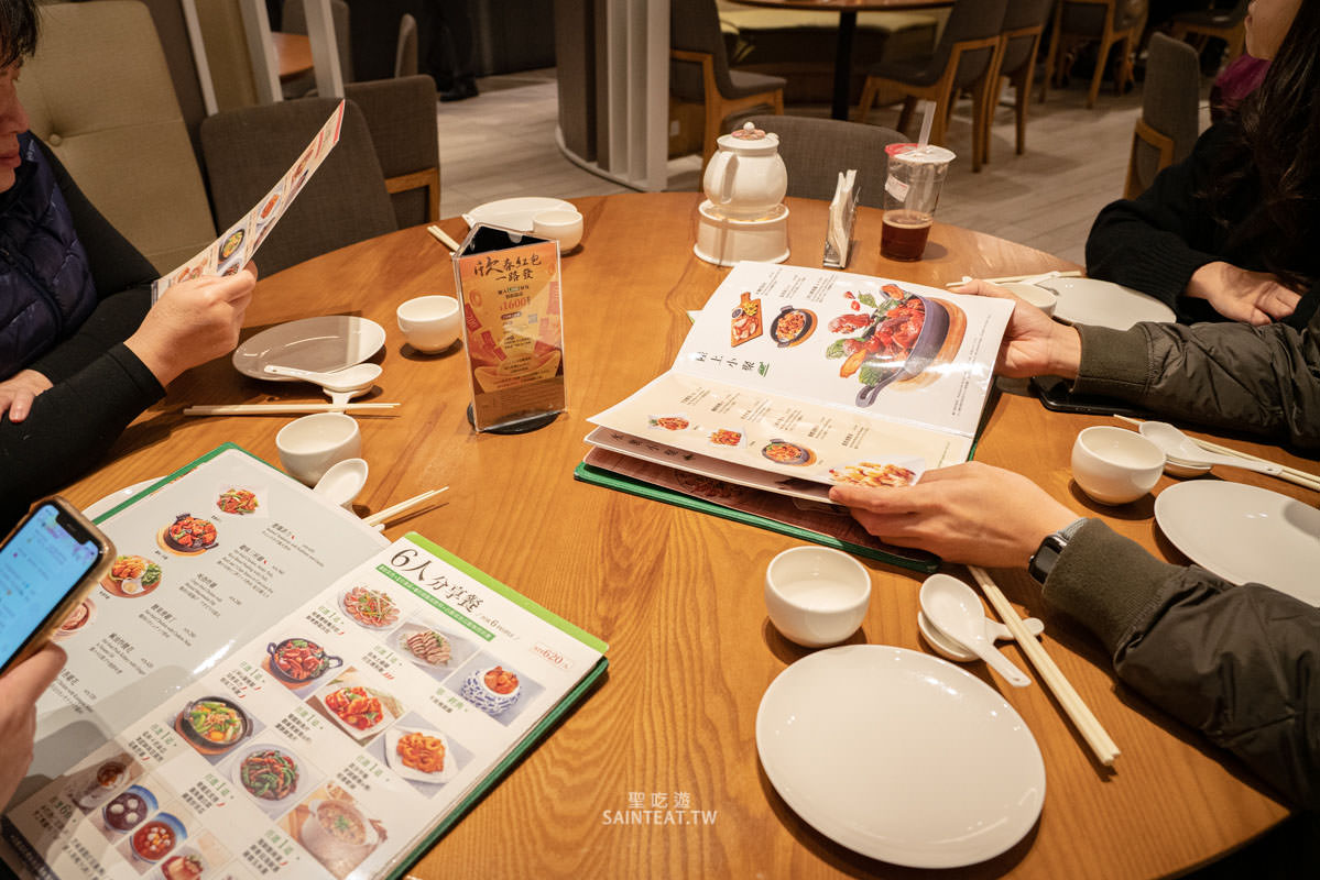 欣葉小聚南港店》欣葉台菜的新品牌，聚餐好選擇，平價好吃，大推佛跳牆！