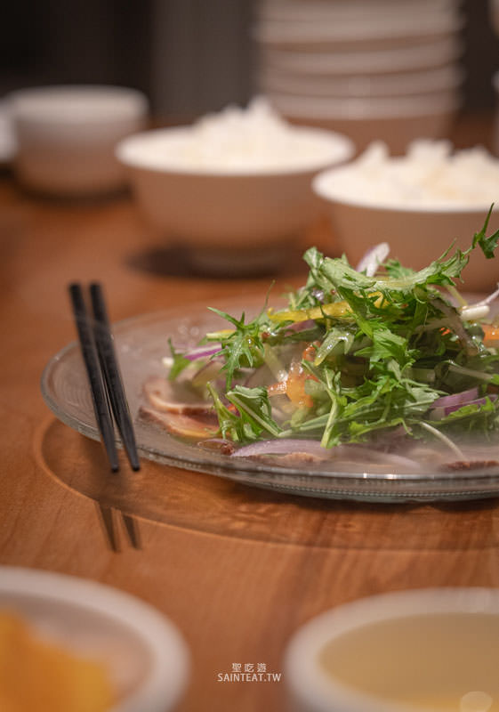 欣葉小聚南港店》欣葉台菜的新品牌，聚餐好選擇，平價好吃，大推佛跳牆！