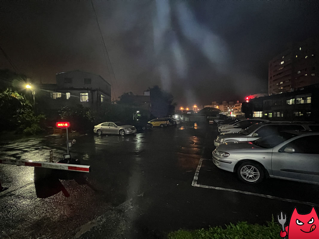 汐止火鍋》蘭亭序精緻石頭鍋涮涮鍋|汐萬路上的社區小火鍋,環境寬敞明亮乾淨。 - 第1張圖 汐止火鍋》蘭亭序精緻石頭鍋涮涮鍋|汐萬路上的社區小火鍋,環境寬敞明亮乾淨。