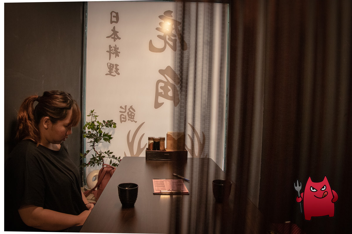 台北汐止日本料理推薦》鹿角鮨｜吃得到馬糞海膽跟葡萄蝦的握壽司十二貫只要三百五！！？