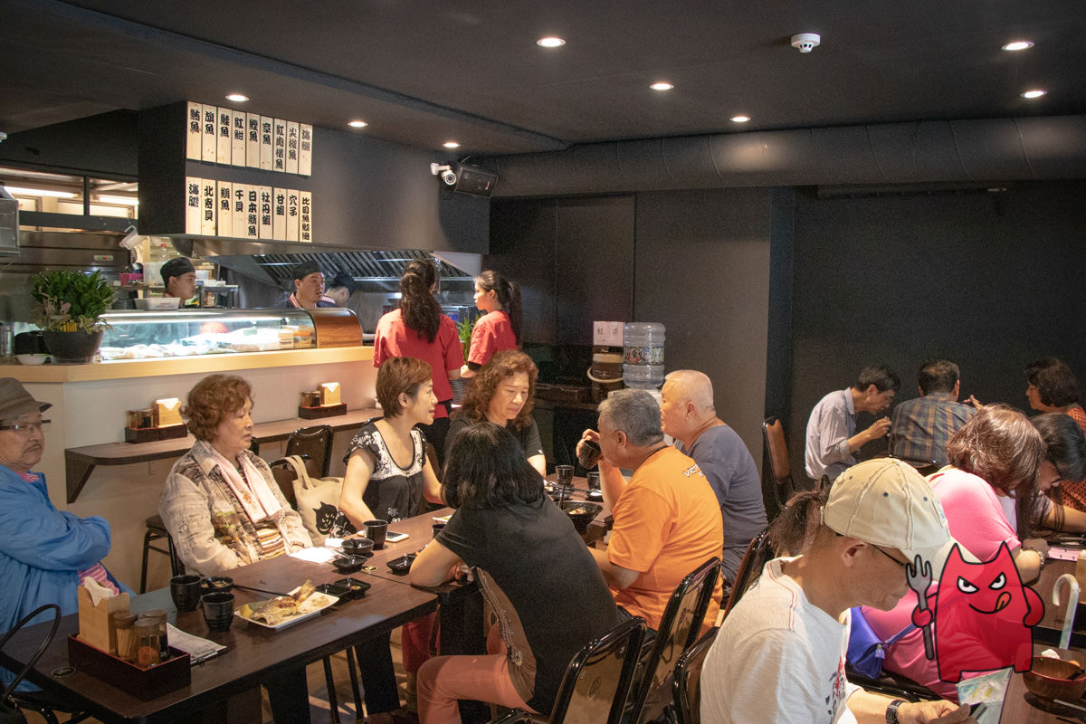 台北汐止日本料理推薦》鹿角鮨｜吃得到馬糞海膽跟葡萄蝦的握壽司十二貫只要三百五！！？