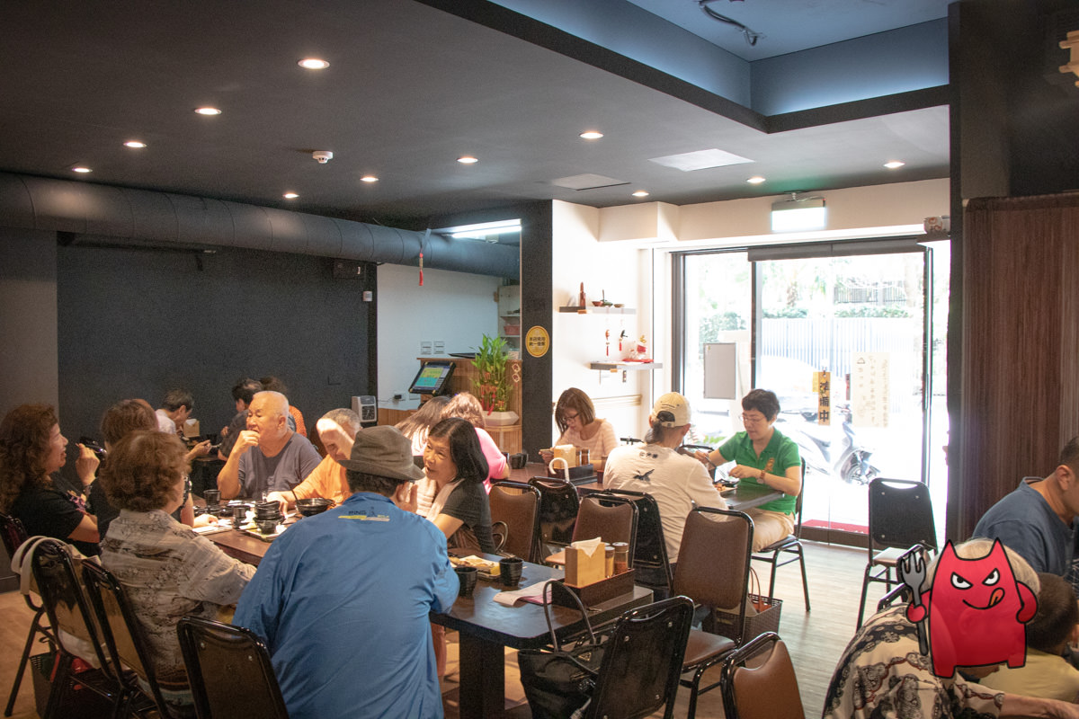 台北汐止日本料理推薦》鹿角鮨｜吃得到馬糞海膽跟葡萄蝦的握壽司十二貫只要三百五！！？