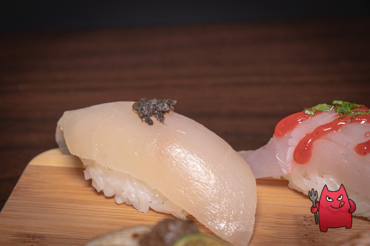 台北汐止日本料理推薦》鹿角鮨｜吃得到馬糞海膽跟葡萄蝦的握壽司十二貫只要三百五！！？