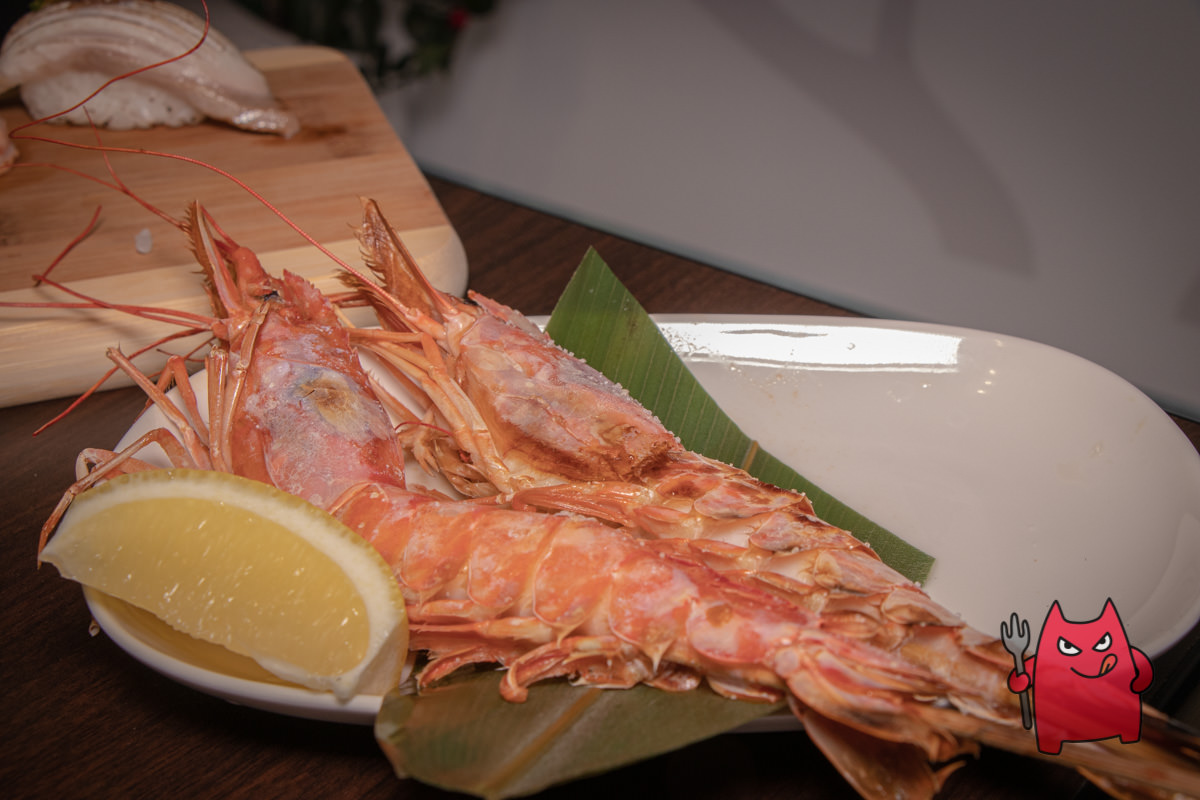 台北汐止日本料理推薦》鹿角鮨｜吃得到馬糞海膽跟葡萄蝦的握壽司十二貫只要三百五！！？