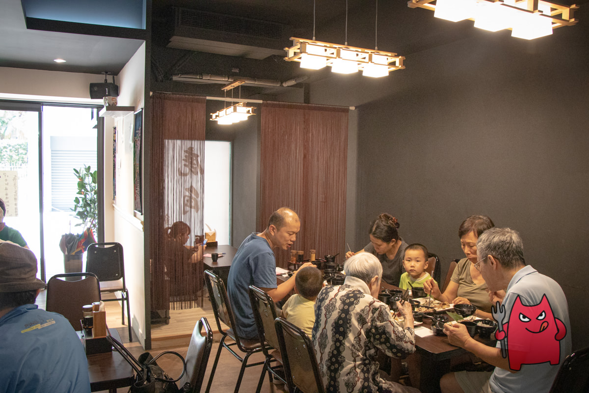 台北汐止日本料理推薦》鹿角鮨｜吃得到馬糞海膽跟葡萄蝦的握壽司十二貫只要三百五！！？