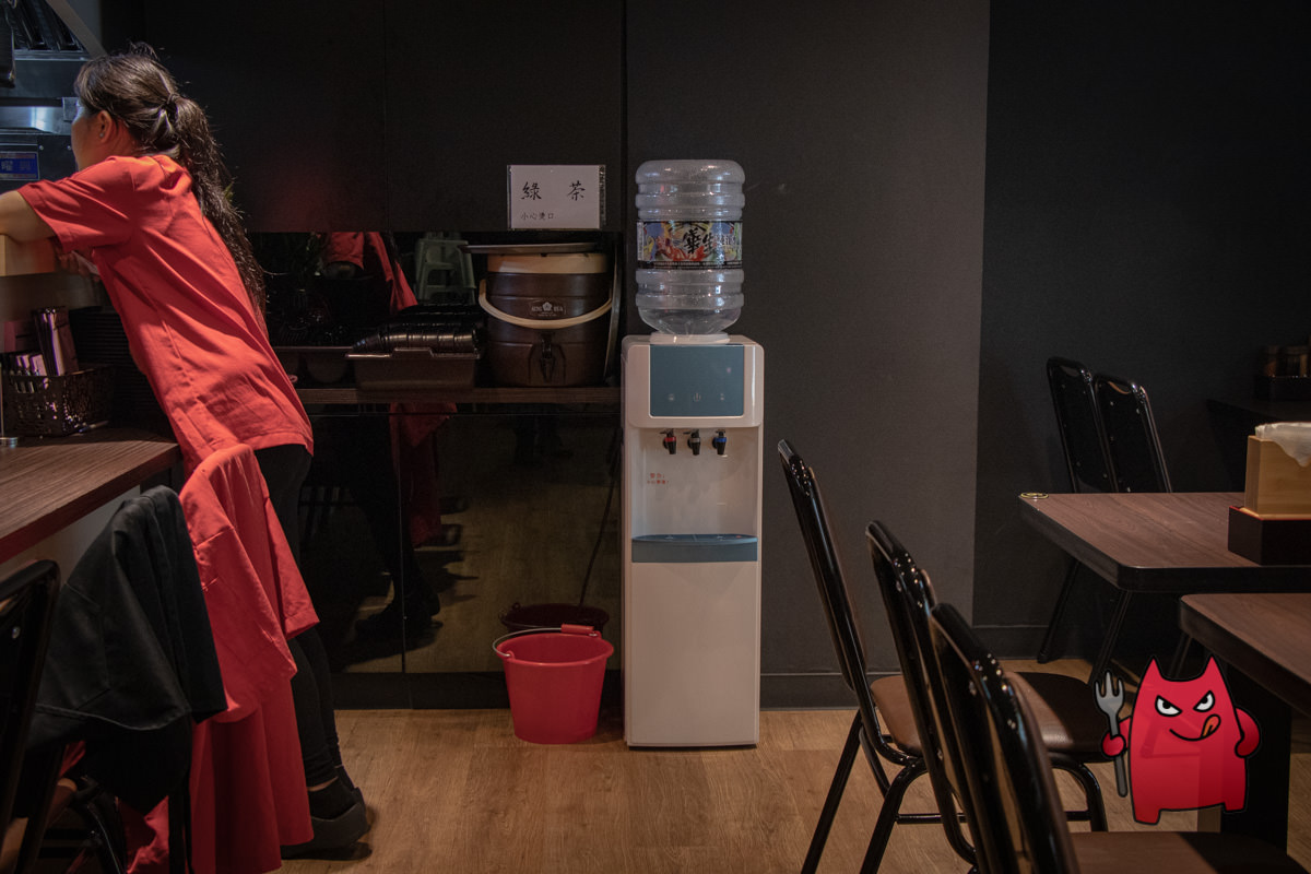 台北汐止日本料理推薦》鹿角鮨｜吃得到馬糞海膽跟葡萄蝦的握壽司十二貫只要三百五！！？