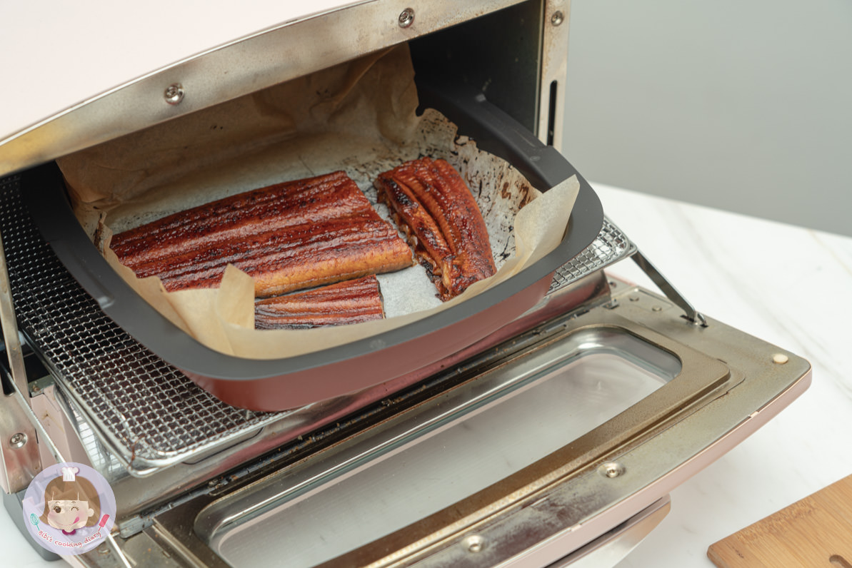 江戶川鰻料理鰻魚》2022過年禮盒推薦，蒲燒鰻、白燒鰻組合，三道鰻魚料理食譜，教你在家就能自製鰻魚大餐！