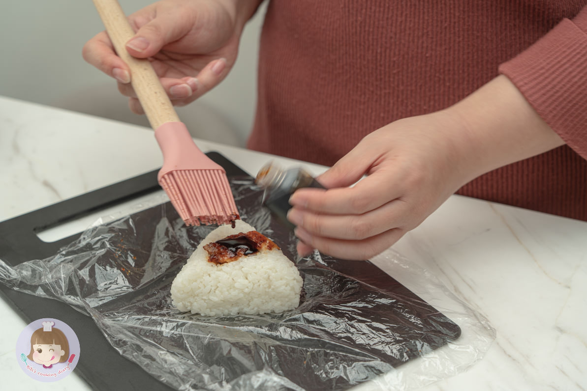 江戶川鰻料理鰻魚》2022過年禮盒推薦，蒲燒鰻、白燒鰻組合，三道鰻魚料理食譜，教你在家就能自製鰻魚大餐！