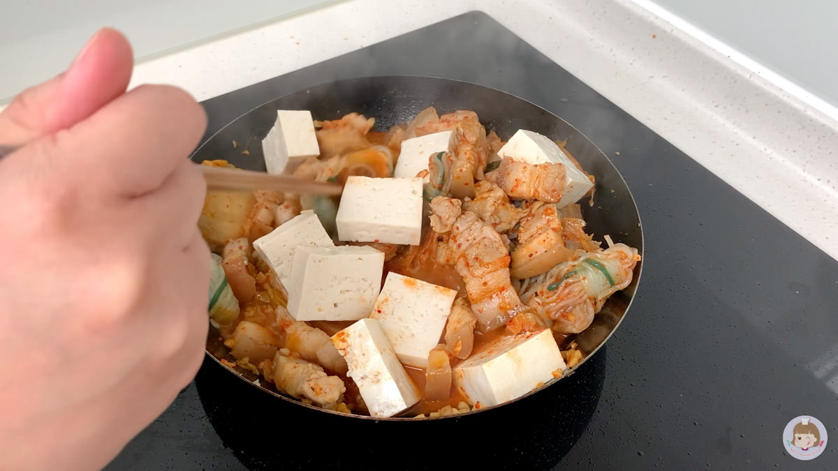 泡菜炒豬肉食譜》清冰箱料理,泡菜加什麼炒都好吃! - 第10張圖 泡菜炒豬肉食譜》清冰箱料理,泡菜加什麼炒都好吃!