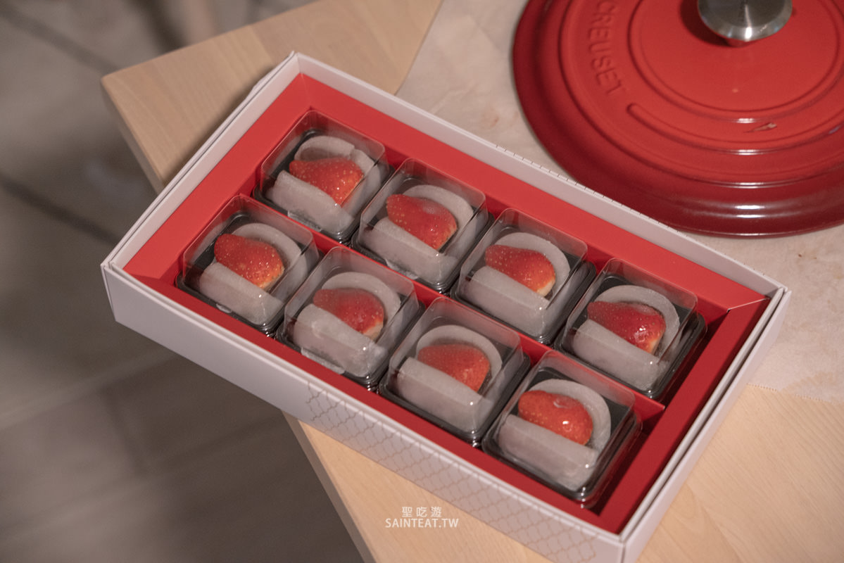 滋養製菓》超多人推薦的迪化街70年台北伴手禮老店，相當優秀的草莓大福跟銅鑼燒！