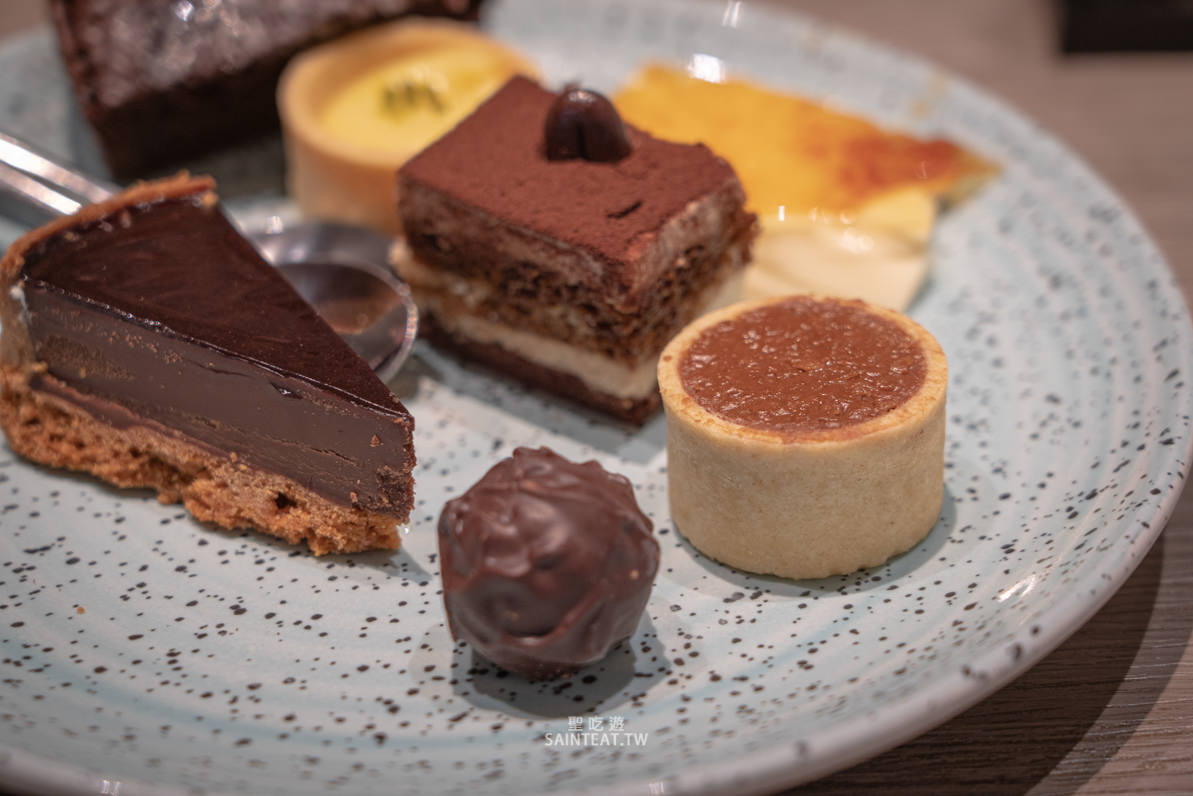 台北下午茶吃到飽》漢來海港自助餐廳敦化店｜海鮮真的要加油，但甜點很不錯～來這邊要吃甜點才對！