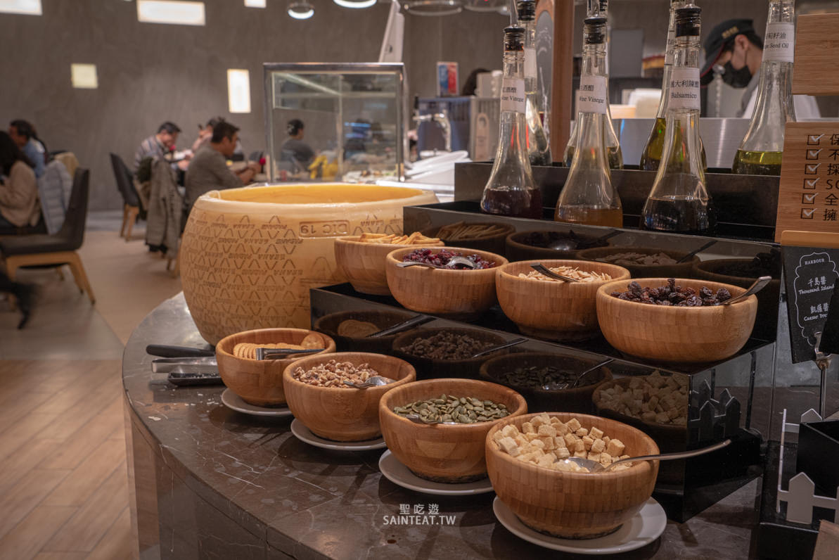 台北下午茶吃到飽》漢來海港自助餐廳敦化店｜海鮮真的要加油，但甜點很不錯～來這邊要吃甜點才對！