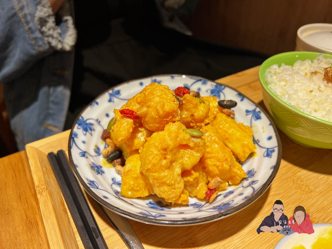 稻舍食館誠品信義店》台菜定食套餐,大推金沙蝦球客飯,鹹蛋黃醬好吃、蝦球還很大尾! - 第21張圖 稻舍食館誠品信義店》台菜定食套餐,大推金沙蝦球客飯,鹹蛋黃醬好吃、蝦球還很大尾!