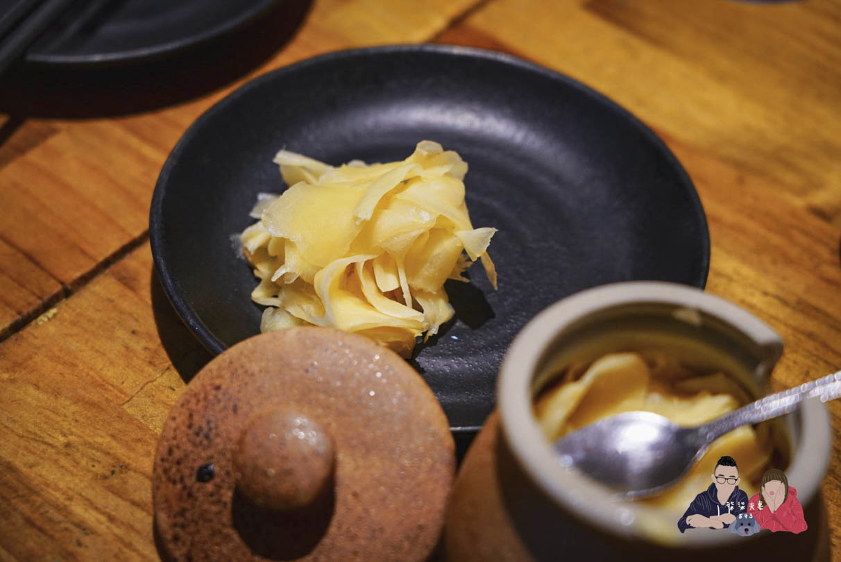 耕壽司花蓮總店》在地超人氣巨無霸鮭魚壽司名店,20貫炙燒大集合吃起來! - 第16張圖 耕壽司花蓮總店-07