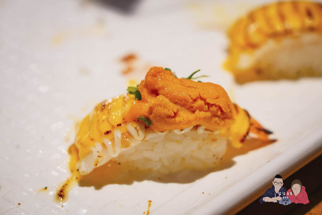 耕壽司花蓮總店》在地超人氣巨無霸鮭魚壽司名店,20貫炙燒大集合吃起來! - 第23張圖 耕壽司花蓮總店-26