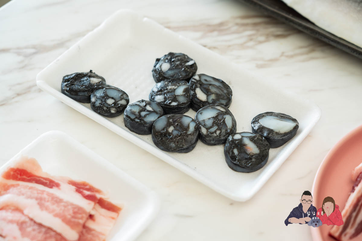 胡同燒肉宅配燒烤組開箱》不到兩千元，中秋烤肉直接把胡同搬回家裡吃！