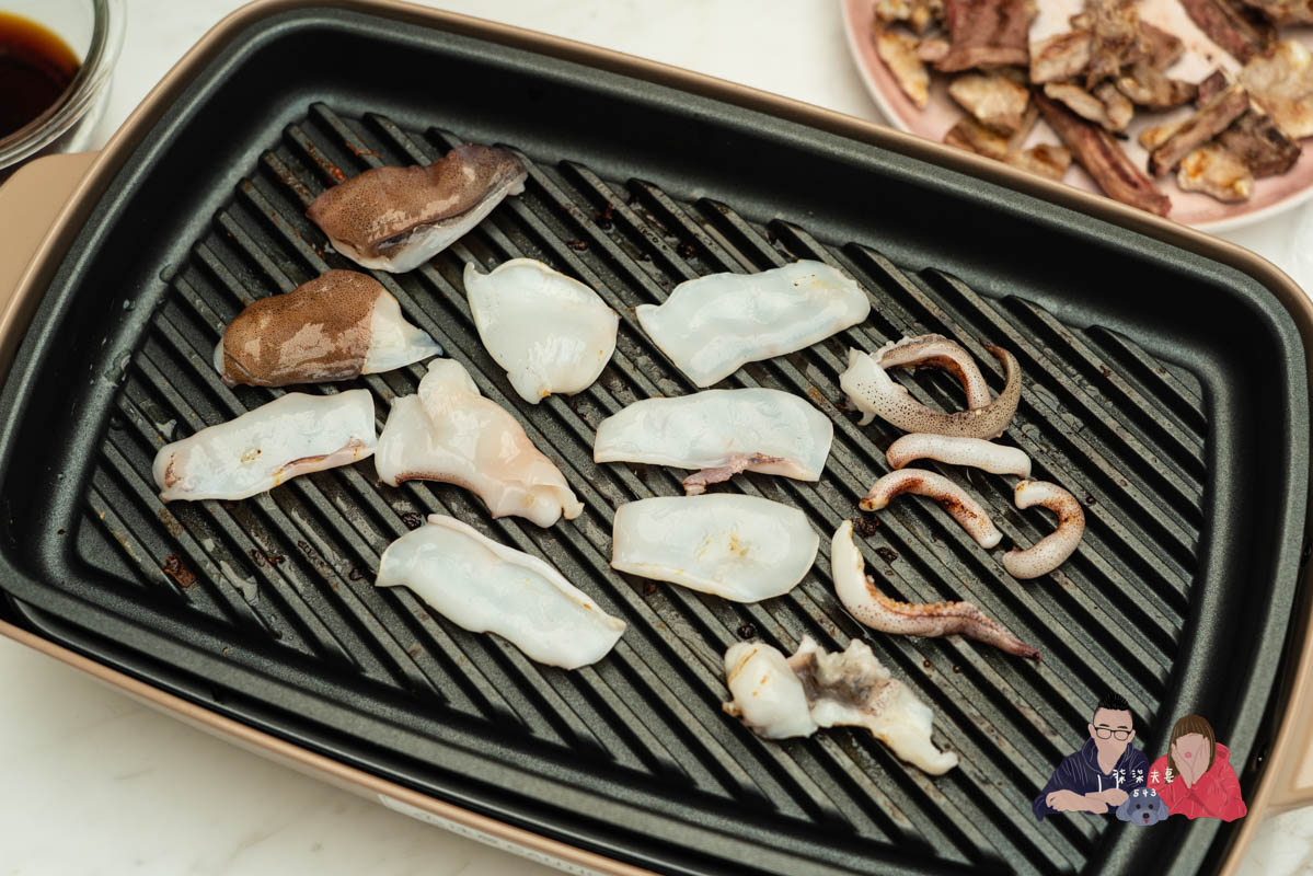 胡同燒肉宅配燒烤組開箱》不到兩千元，中秋烤肉直接把胡同搬回家裡吃！