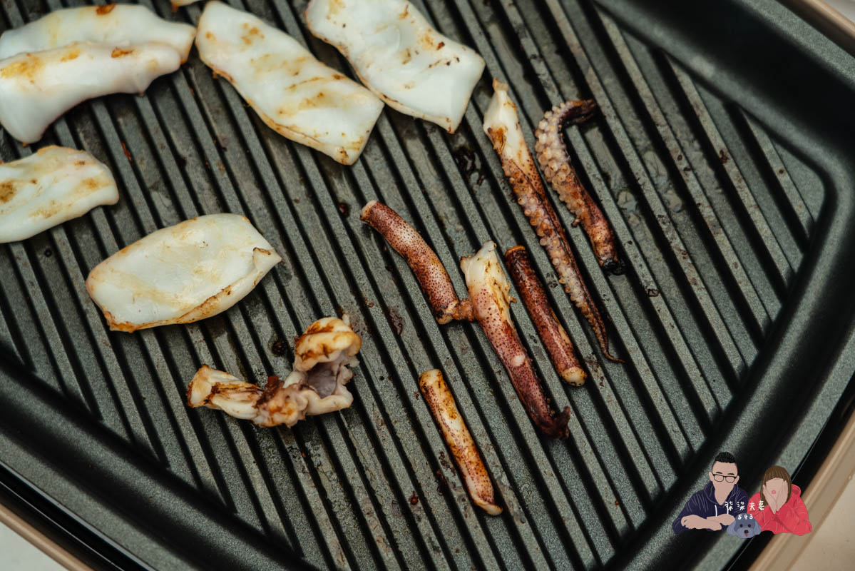 胡同燒肉宅配燒烤組開箱》不到兩千元，中秋烤肉直接把胡同搬回家裡吃！