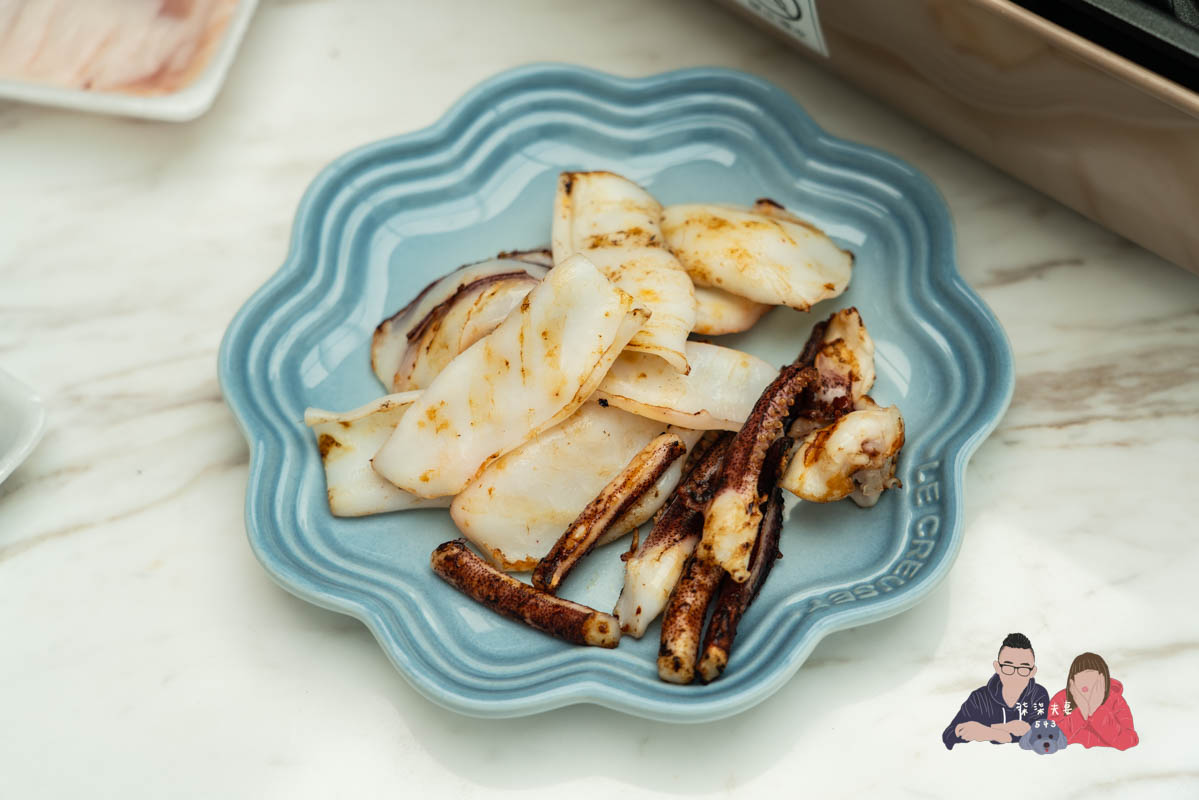 胡同燒肉宅配燒烤組開箱》不到兩千元，中秋烤肉直接把胡同搬回家裡吃！