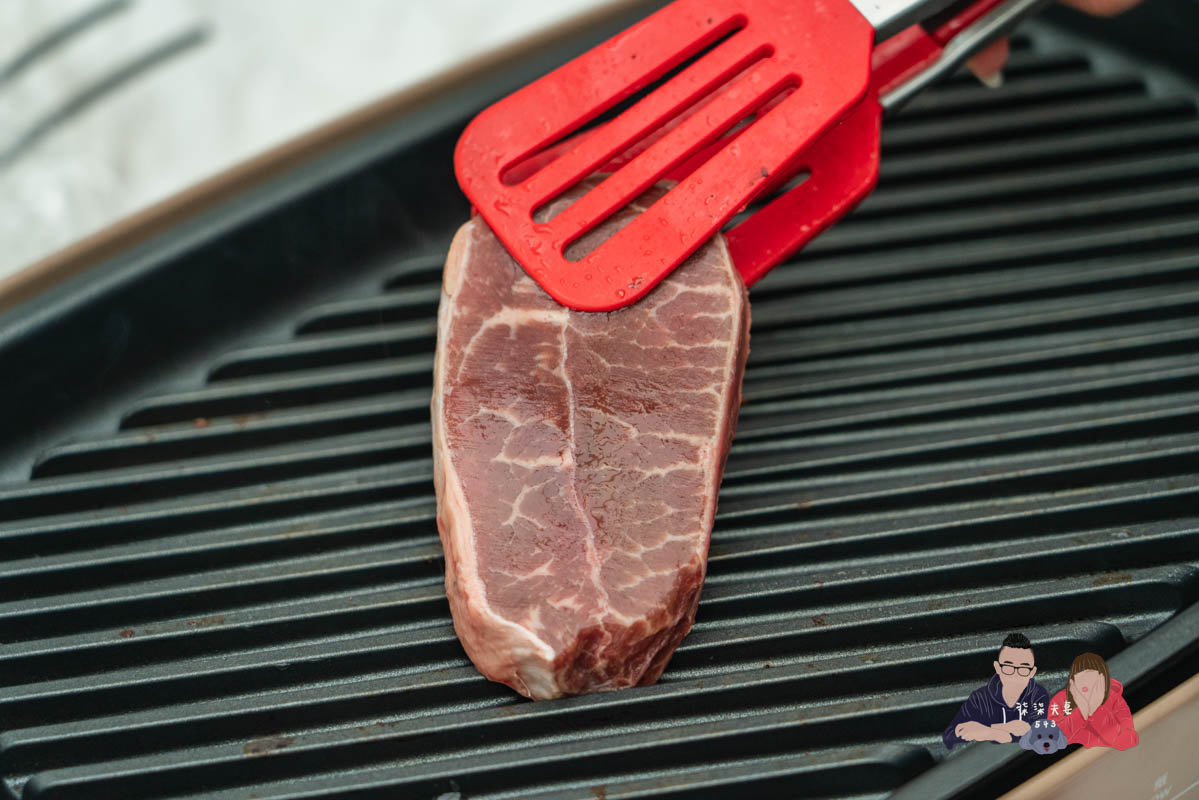 胡同燒肉宅配燒烤組開箱》不到兩千元，中秋烤肉直接把胡同搬回家裡吃！