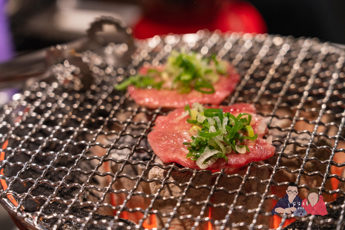 胡同燒肉》我以為價位很高,但想不到價格很平實欸,也是有很多兩三百上下的肉盤! - 第18張圖 胡同燒肉》我以為價位很高,但想不到價格很平實欸,也是有很多兩三百上下的肉盤!