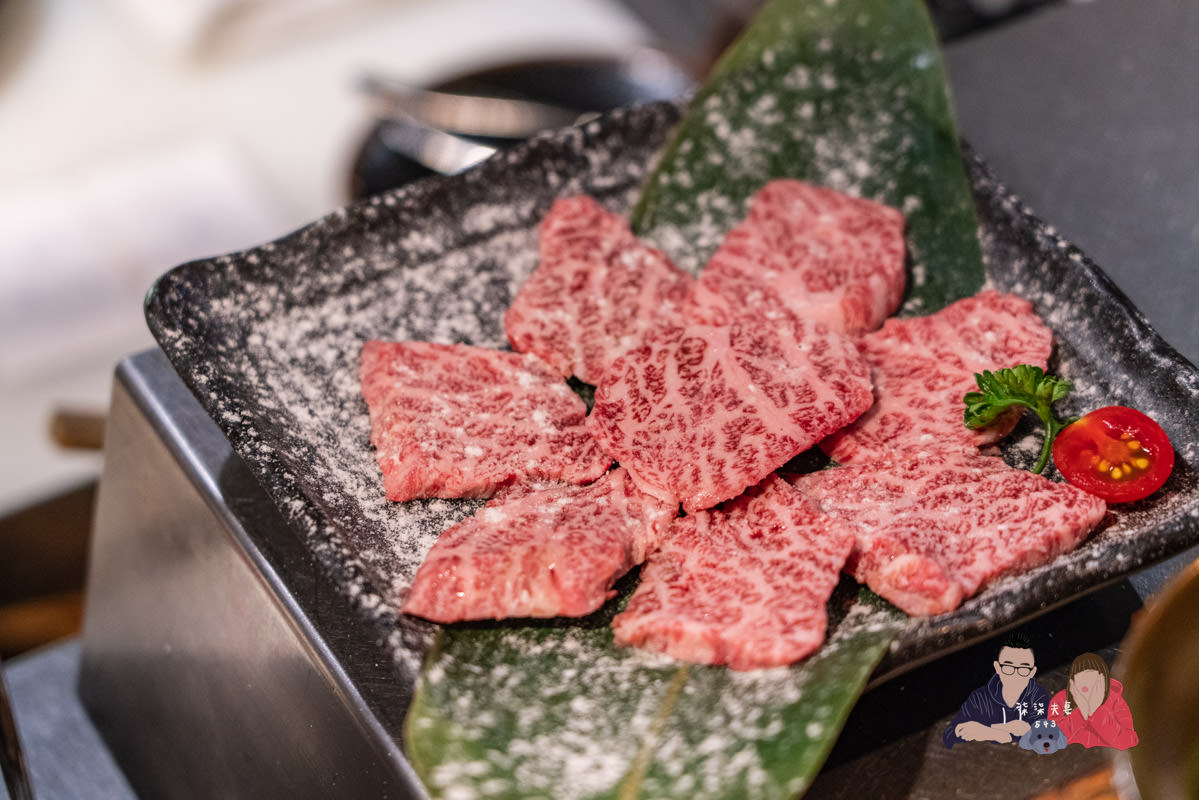 胡同燒肉》我以為價位很高,但想不到價格很平實欸,也是有很多兩三百上下的肉盤! - 第39張圖 胡同燒肉》我以為價位很高,但想不到價格很平實欸,也是有很多兩三百上下的肉盤!