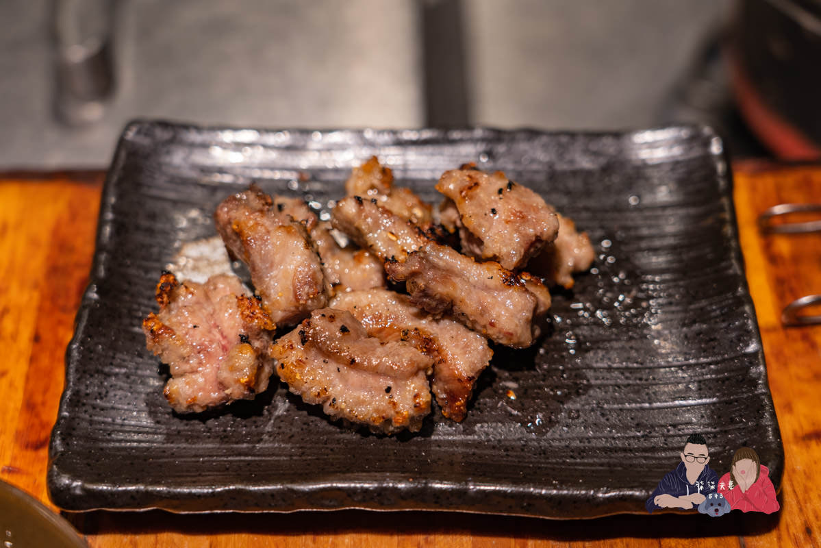 胡同燒肉》我以為價位很高,但想不到價格很平實欸,也是有很多兩三百上下的肉盤! - 第37張圖 胡同燒肉》我以為價位很高,但想不到價格很平實欸,也是有很多兩三百上下的肉盤!