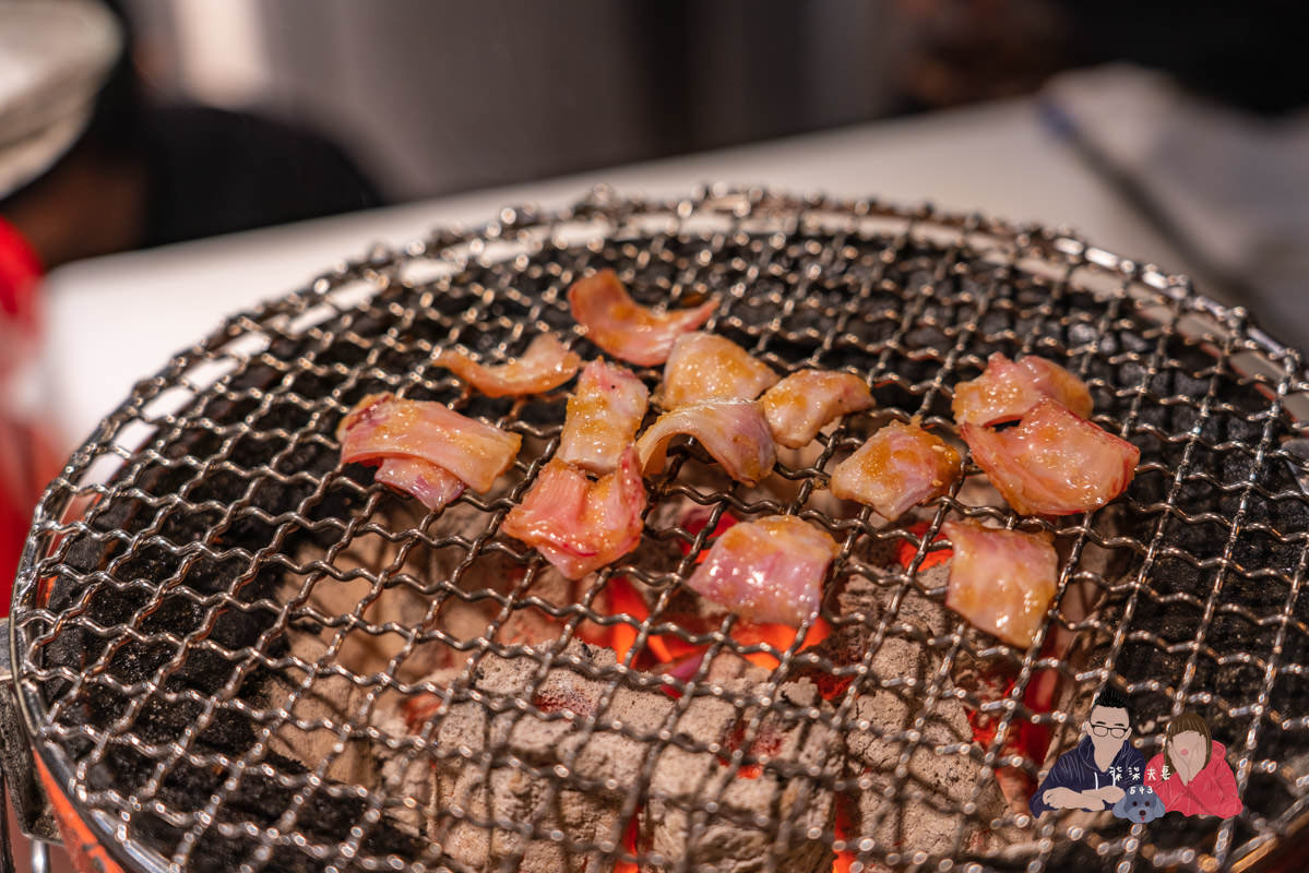 胡同燒肉》我以為價位很高,但想不到價格很平實欸,也是有很多兩三百上下的肉盤! - 第44張圖 胡同燒肉》我以為價位很高,但想不到價格很平實欸,也是有很多兩三百上下的肉盤!