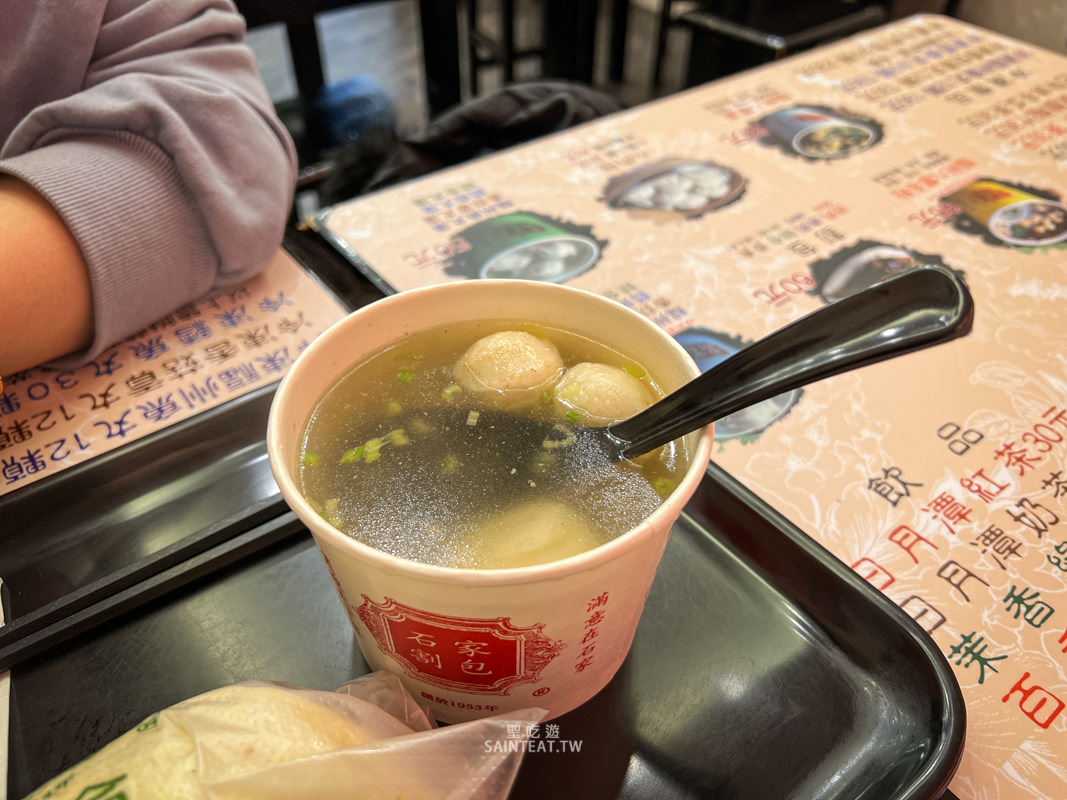 臨江街夜市》石家割包｜無愧google評價的割包店，臨江街知名老店。