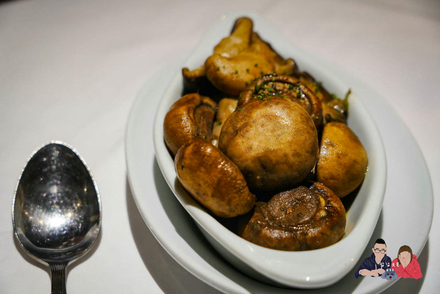 茹絲葵大直店》全球最大的頂級牛排餐廳,幾乎是台北高級牛排的代名詞! - 第38張圖 茹絲葵蒜香烤菇 (3)