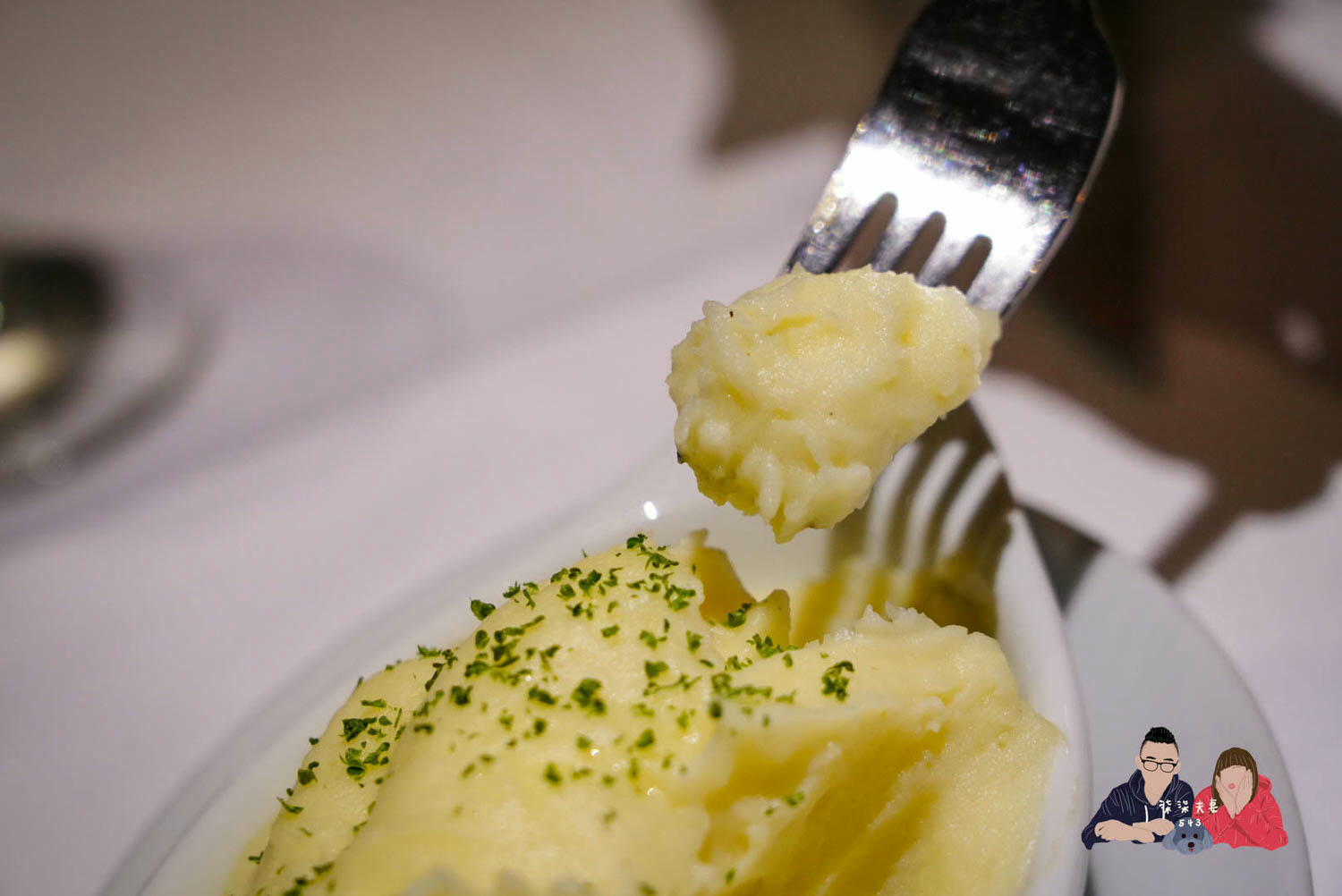 茹絲葵大直店》全球最大的頂級牛排餐廳,幾乎是台北高級牛排的代名詞! - 第35張圖 茹絲葵馬鈴薯泥 (3)