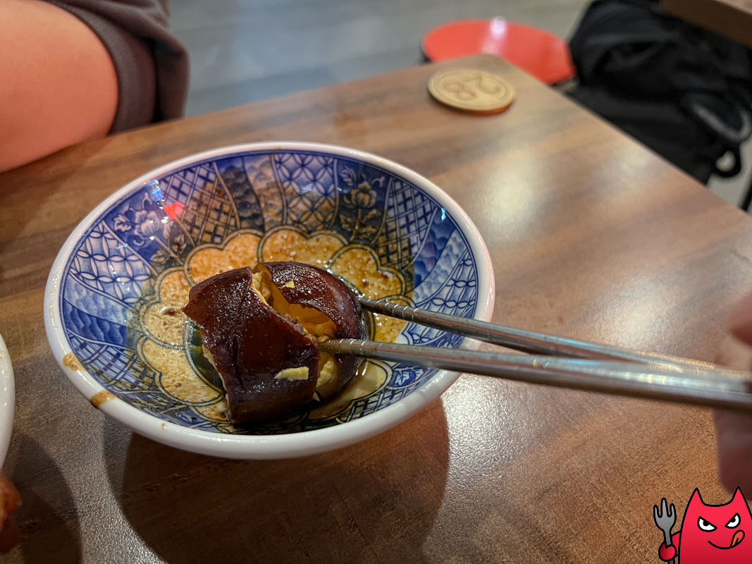 華西街夜市美食推薦》小王煮瓜｜必比登狂推的黑金滷肉飯，瓜仔肉湯一定要點！