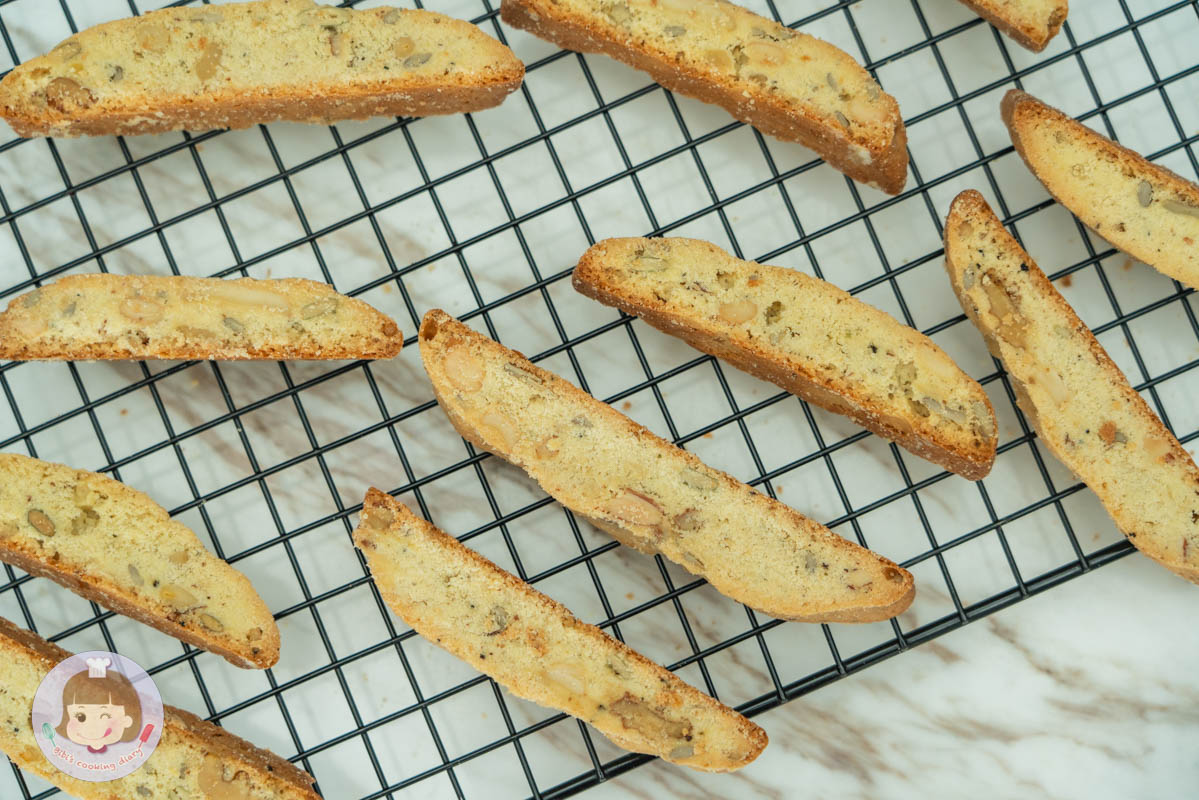 義式脆餅食譜》來款特別的口味吧!馬告口味義式脆餅 - 第12張圖 義式脆餅食譜》來款特別的口味吧!馬告口味義式脆餅