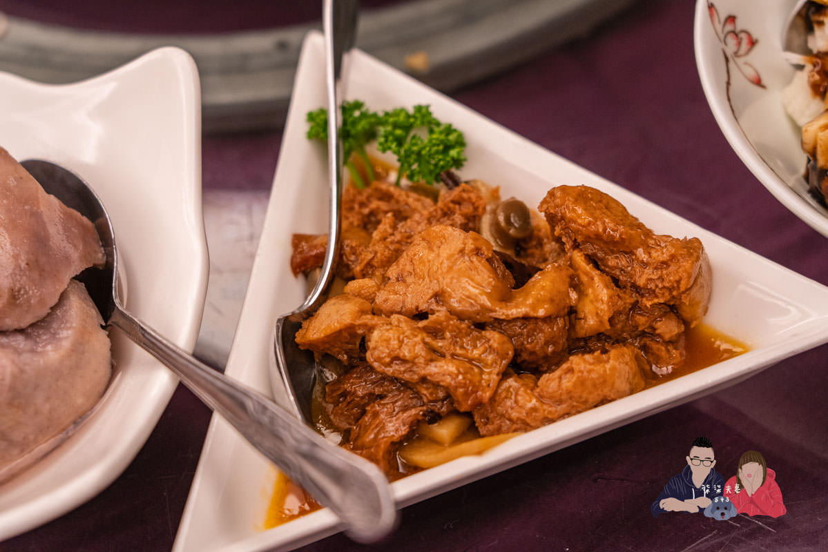 蘇杭餐廳吃到飽濟南店》台北米其林餐盤推薦的江浙菜館，趁著吃到飽活動來嚐鮮～