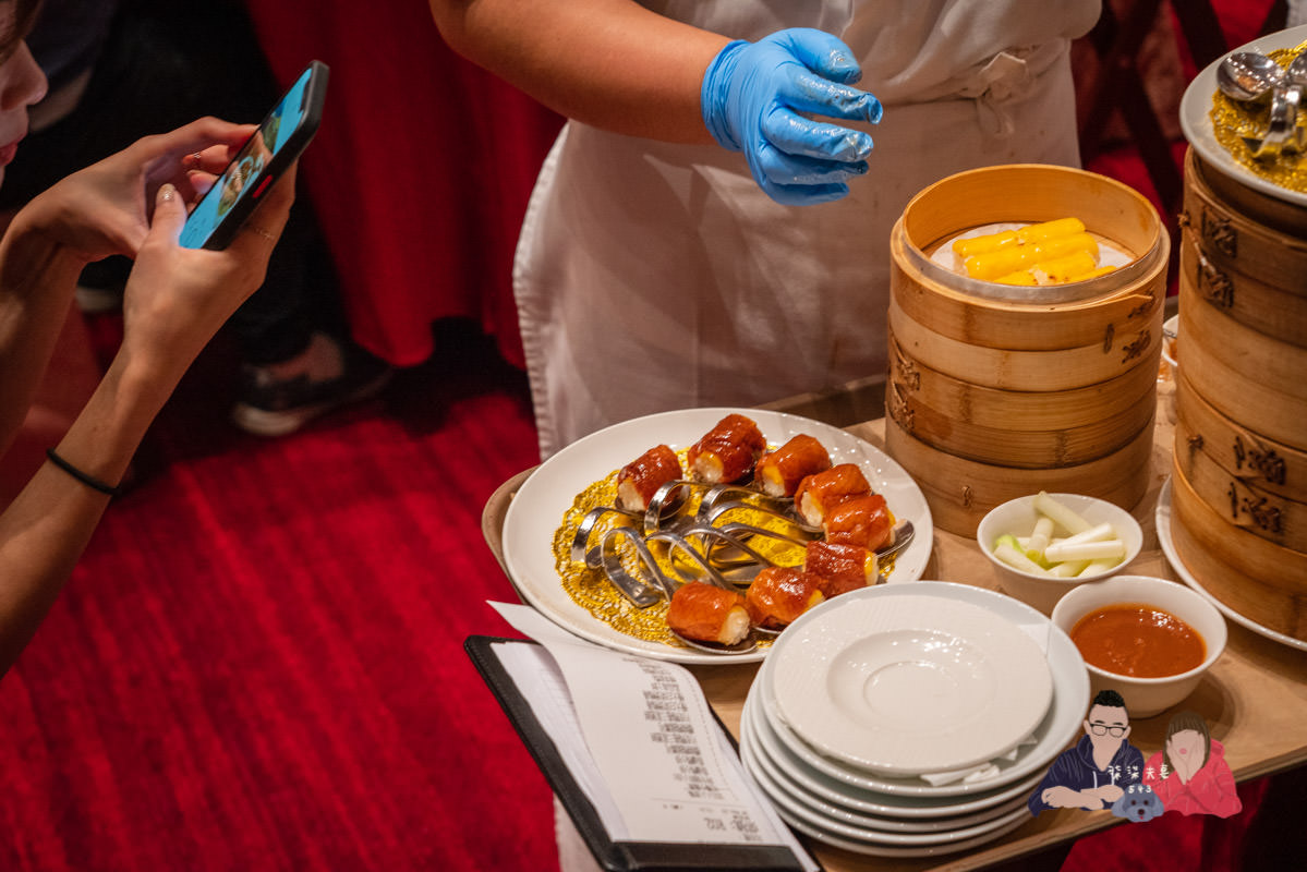 蘭城晶英烤鴨》紅樓中餐廳沒預約別想吃，號稱烤鴨控必訪的名單之一，真的有這麼厲害嗎？