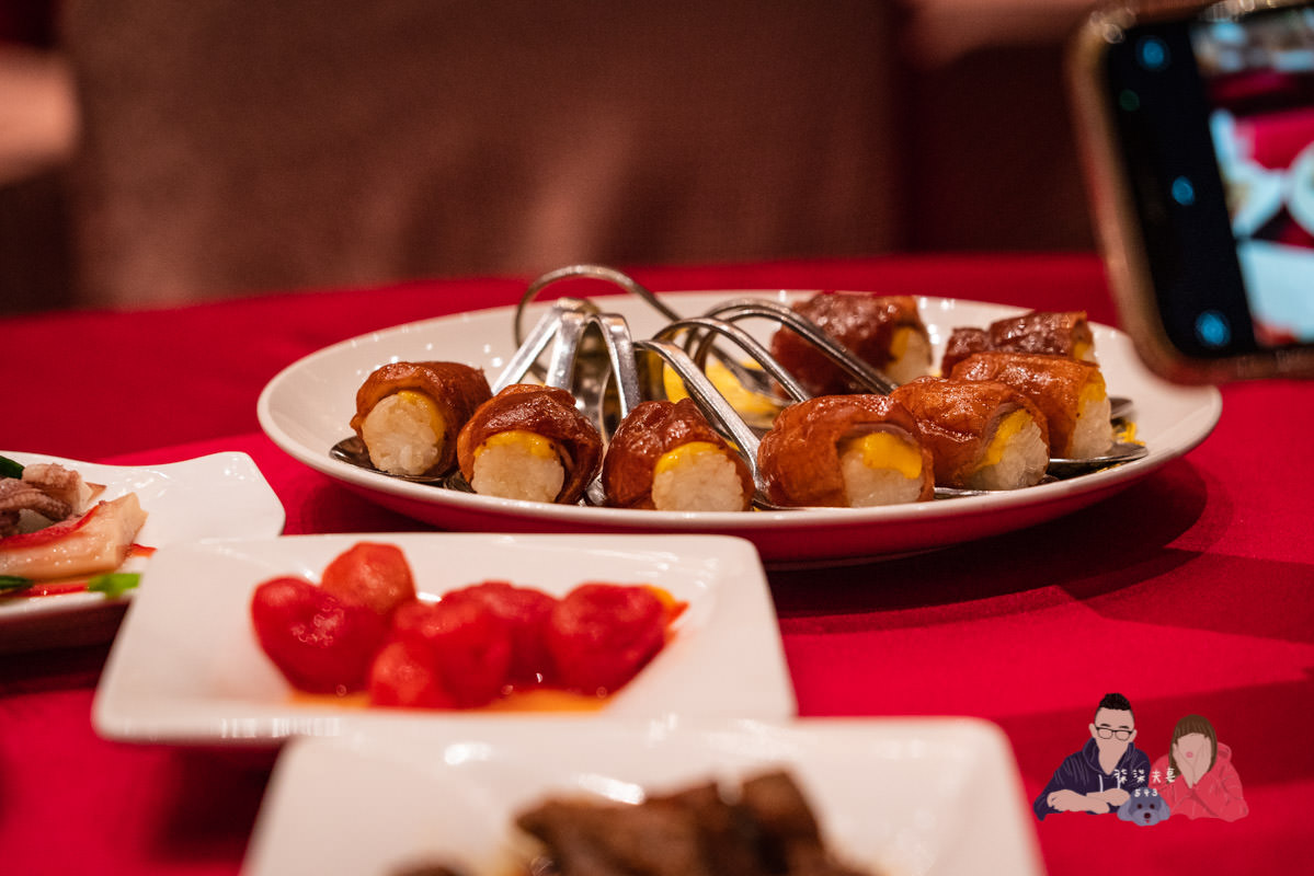 蘭城晶英烤鴨》紅樓中餐廳沒預約別想吃，號稱烤鴨控必訪的名單之一，真的有這麼厲害嗎？