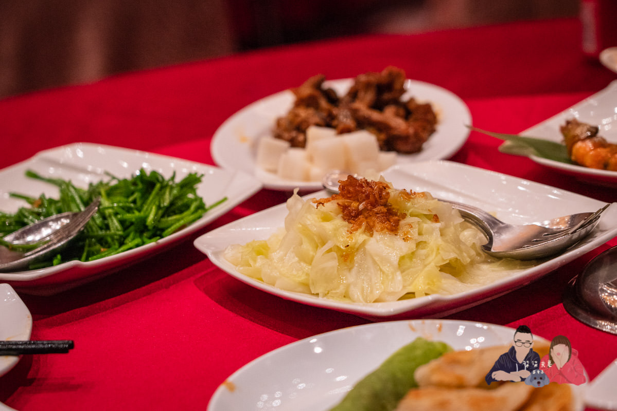 蘭城晶英烤鴨》紅樓中餐廳沒預約別想吃，號稱烤鴨控必訪的名單之一，真的有這麼厲害嗎？