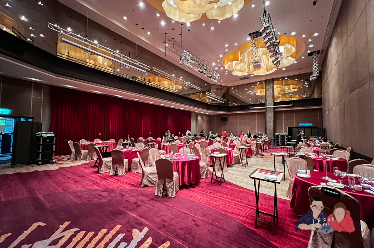 蘭城晶英烤鴨》紅樓中餐廳沒預約別想吃，號稱烤鴨控必訪的名單之一，真的有這麼厲害嗎？