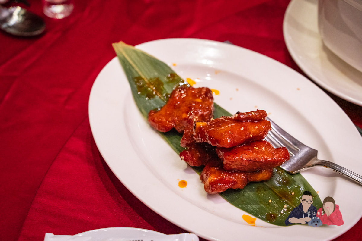 蘭城晶英烤鴨》紅樓中餐廳沒預約別想吃，號稱烤鴨控必訪的名單之一，真的有這麼厲害嗎？