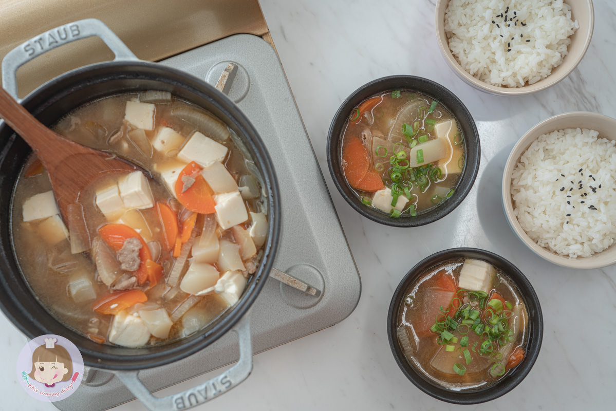 豬肉味噌湯 》豚汁食譜,好喝的日式味噌湯,秘訣大公開! - 第1張圖 豬肉味噌湯 》豚汁食譜,好喝的日式味噌湯,秘訣大公開!