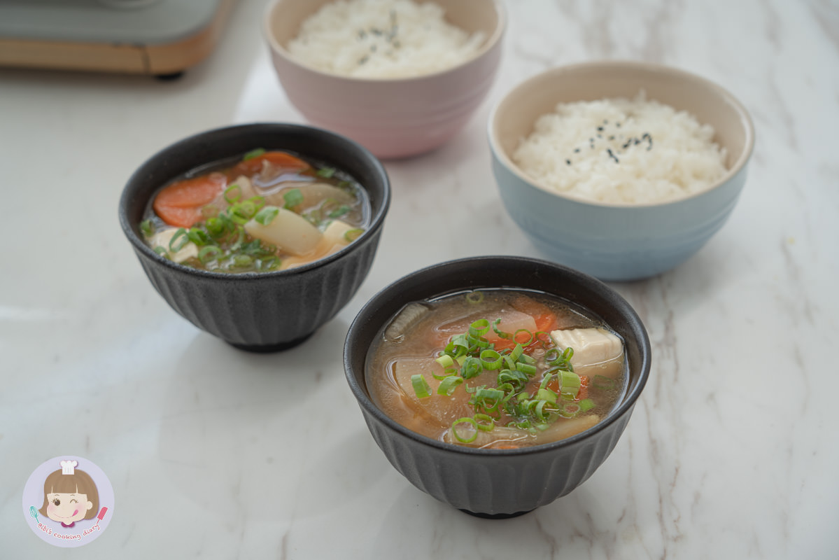 豬肉味噌湯 》豚汁食譜,好喝的日式味噌湯,秘訣大公開! - 第2張圖 豬肉味噌湯 》豚汁食譜,好喝的日式味噌湯,秘訣大公開!